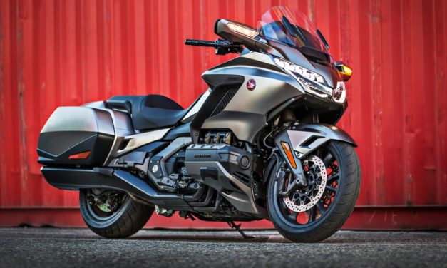 Honda Gold Wing custa até R$ 156 mil