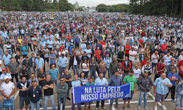 Venda da Ford: metalúrgicos querem garantia de emprego.