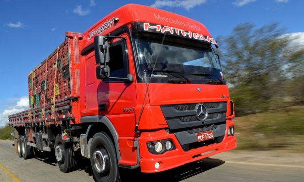 Mercedes-Benz Atego tem nova opção de câmbio manual