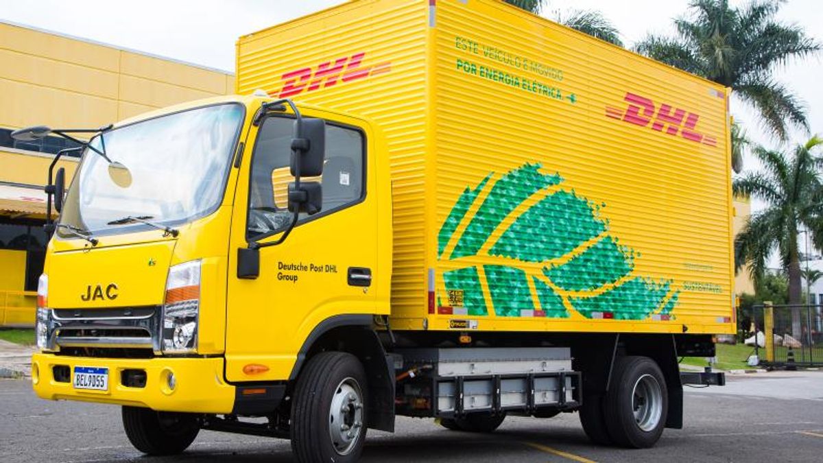 DHL - JAC iEV1200T - caminhão elétrico