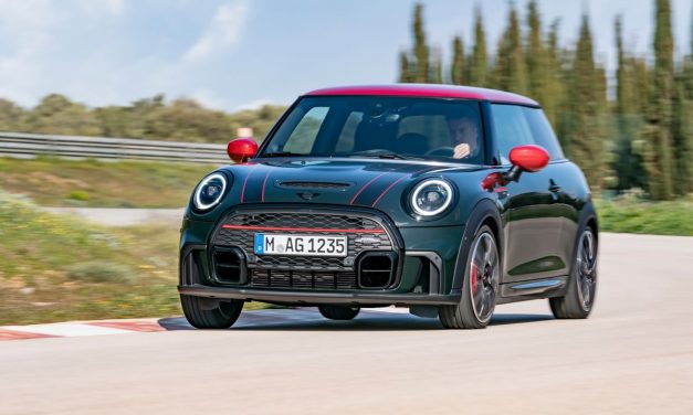 Linha 2022 do Mini John Cooper Works está em pré-venda na rede