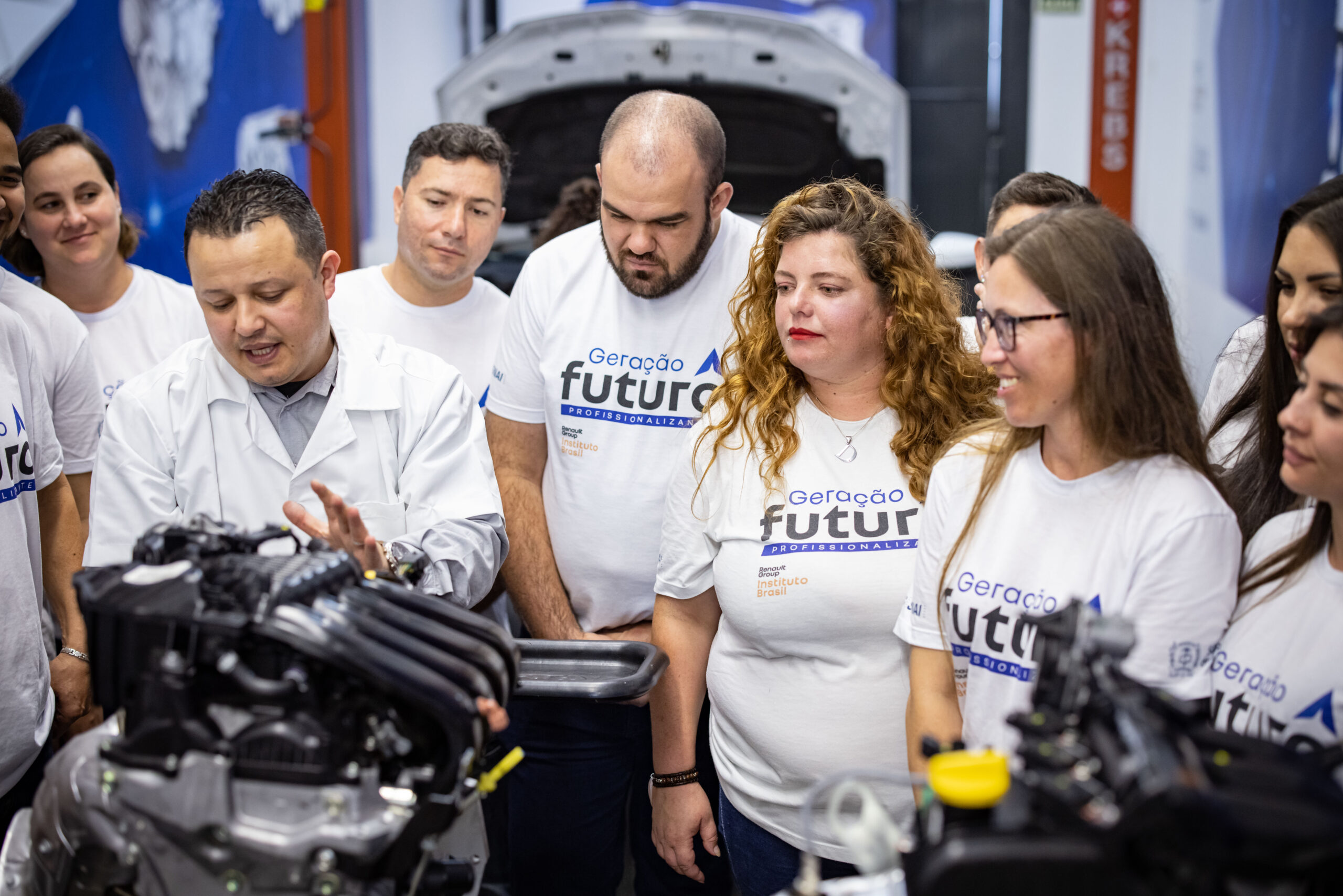 Renault inaugura sala para curso profissionalizante no Senai