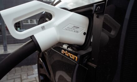 S&P Global Mobility estima menor participação dos elétricos em 2030