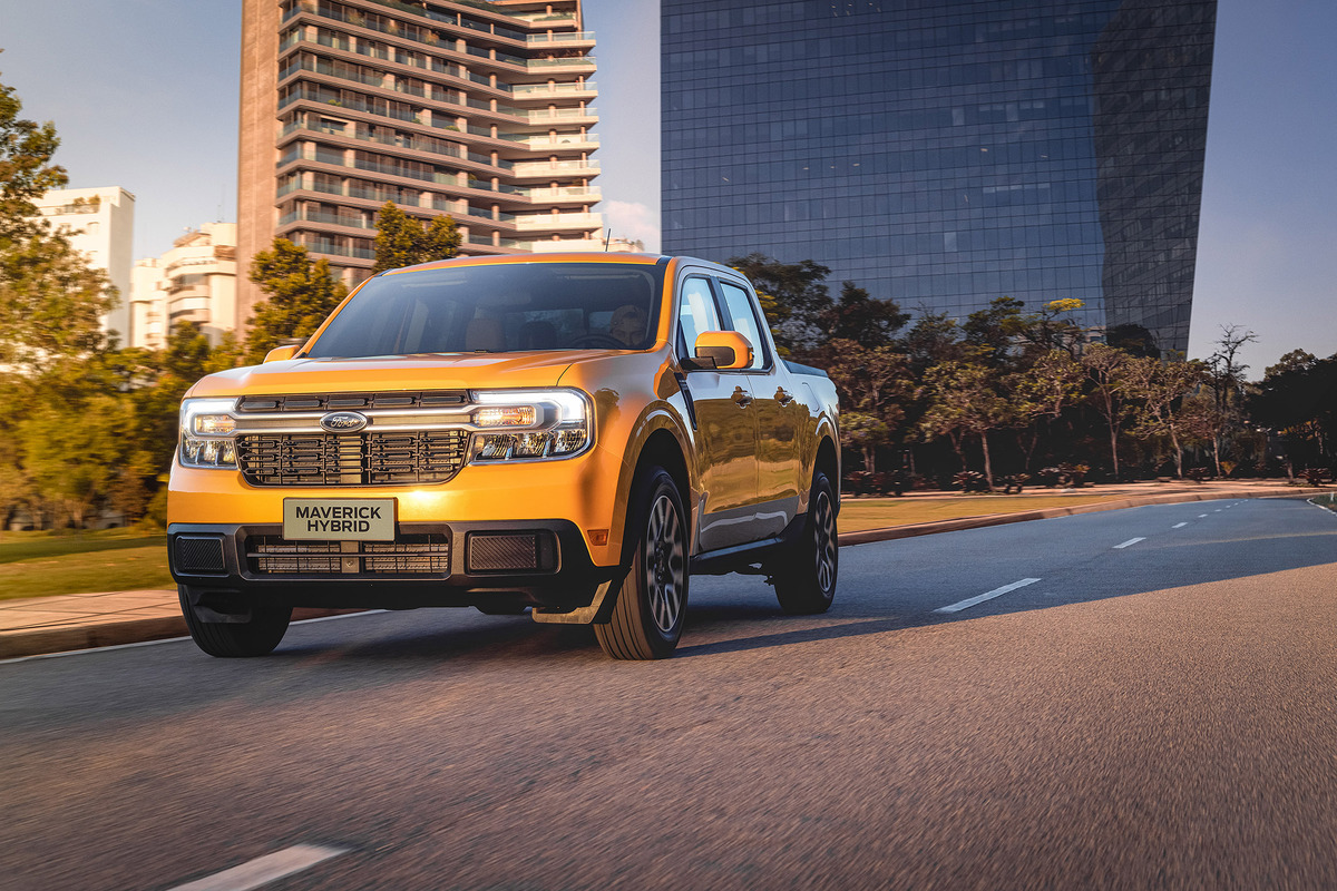 Ford Maverick Hybrid-1