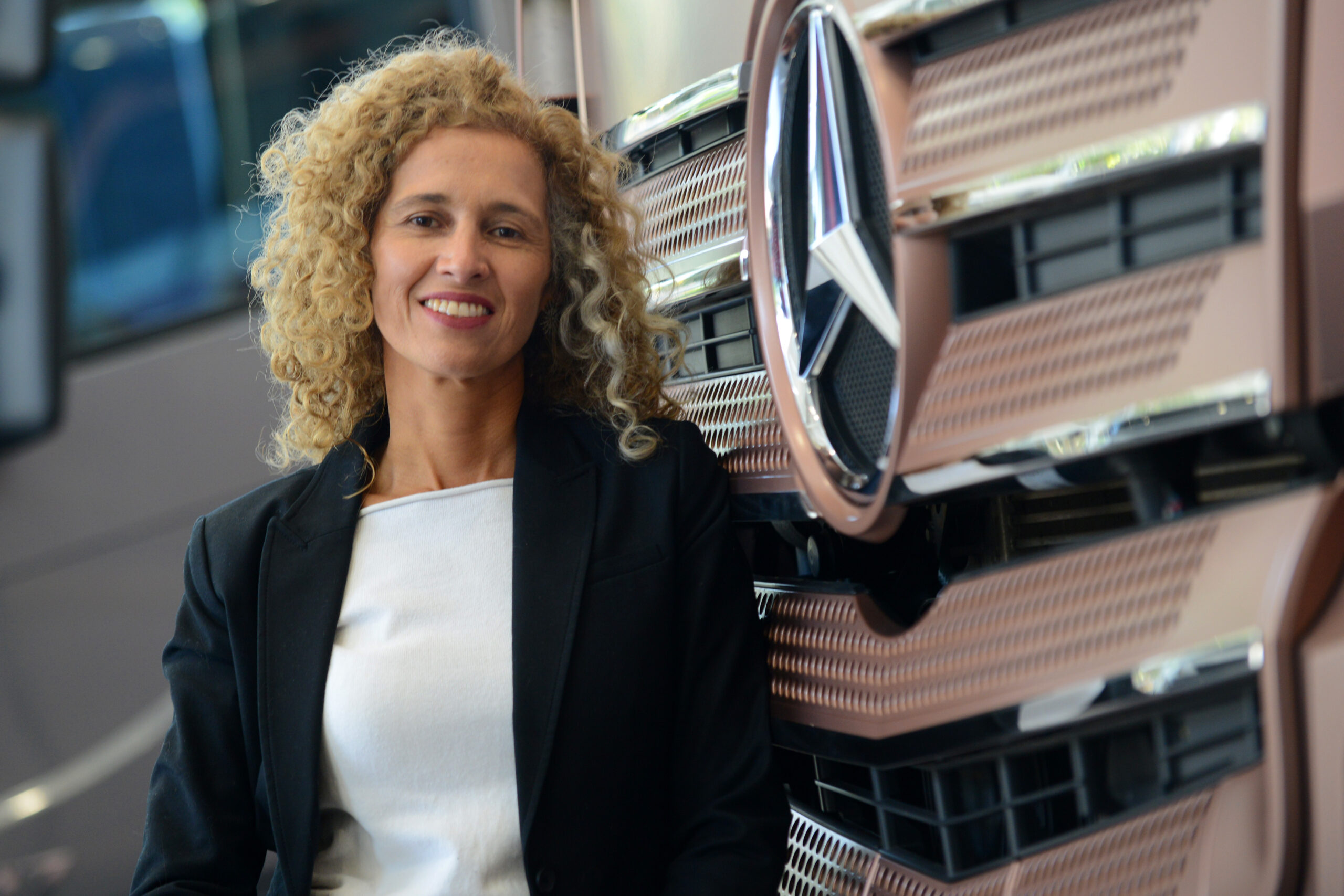 Erica Daumichen responderá por Produção na Mercedes-Benz