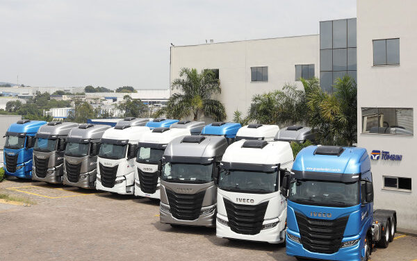 Grupo Tombini fecha com a Iveco 50 unidades do S-Way