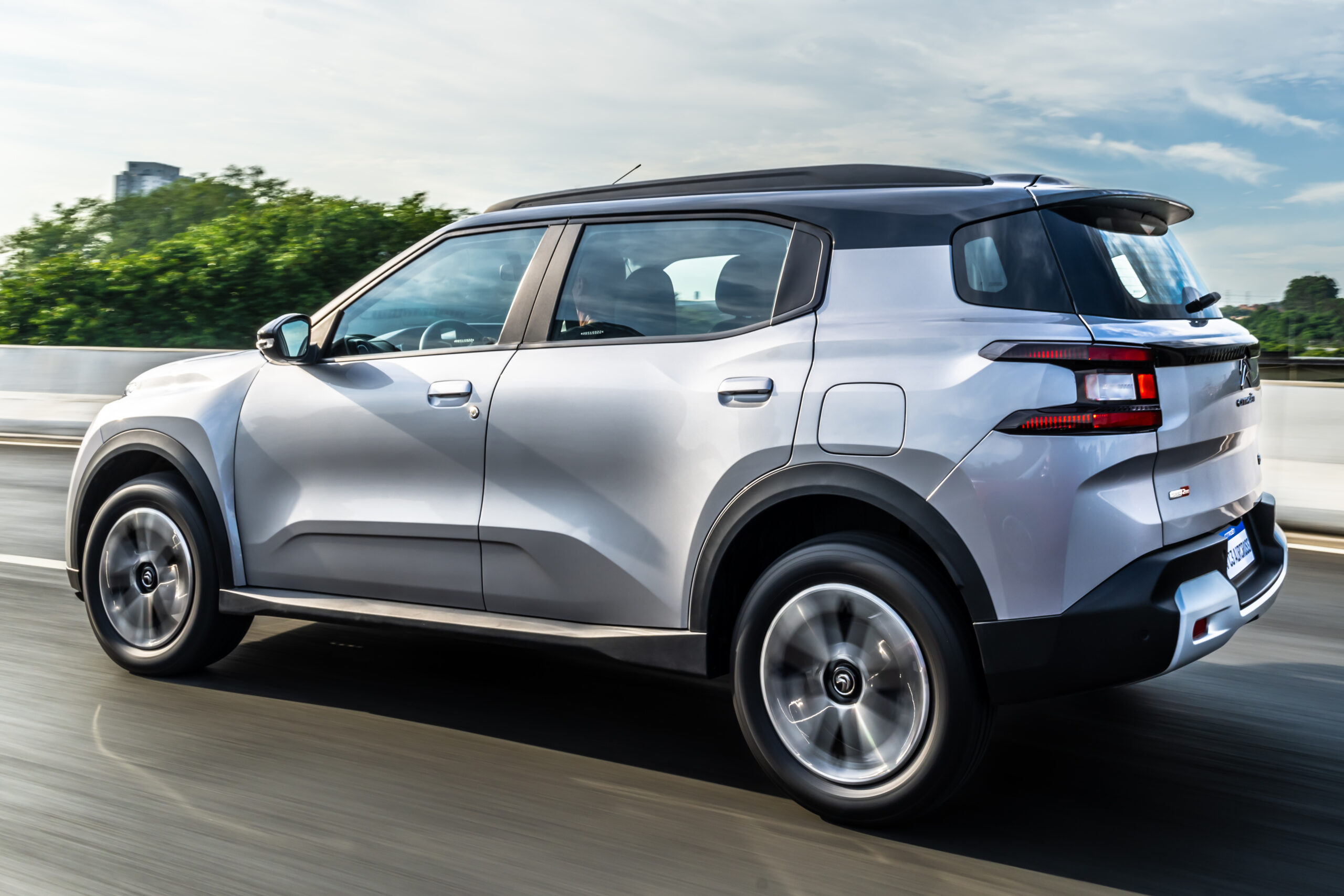 Mais do que gosto, custos forçam opção por SUVs e hatches pequenos