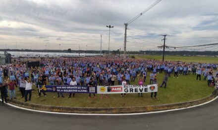 Nova assembleia na Renault será só na terça-feira