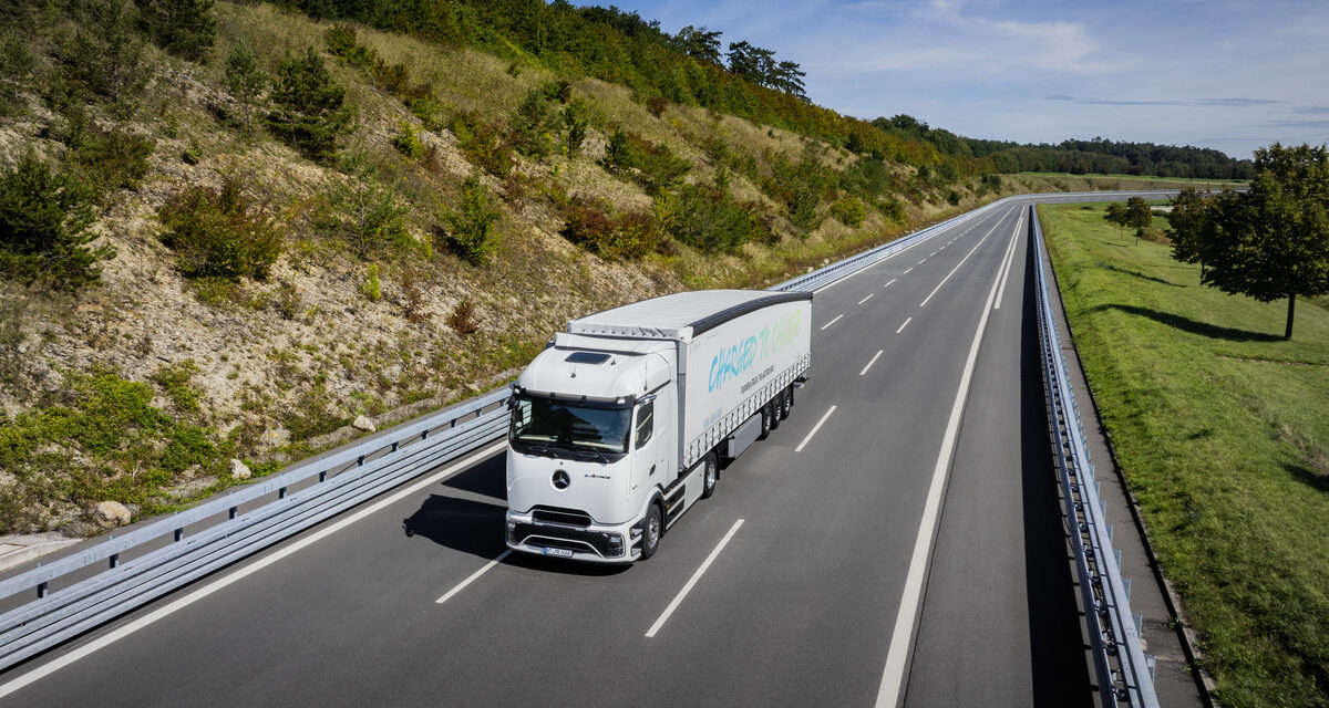 Mercedes-Benz eActros 600 vai para estrada em teste de longa distância