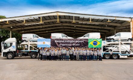 Kangoo argentino a caminho do Brasil