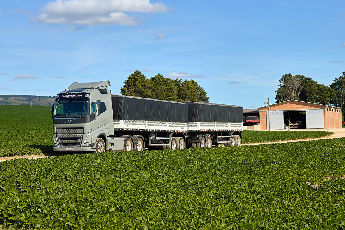 Volvo coloca na prateleira de ofertas caminhões FH movidos a B100