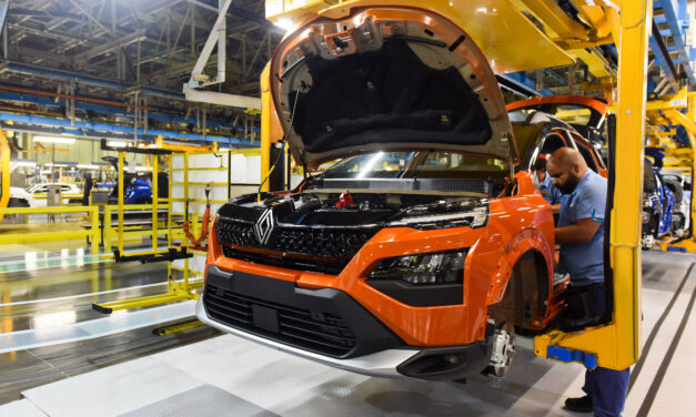 Com a volta da greve, Renault suspende negociações de novo