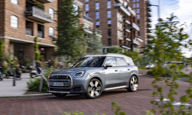 Mini Countryman SE ALL4 chega ao Brasil em duas versões