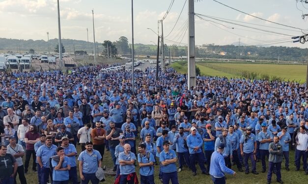 Após protesto de um dia, metalúrgicos da Renault voltam ao trabalho