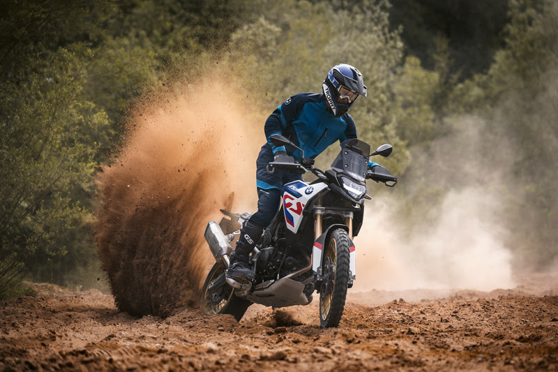 Na rede BMW, as novas F 800 GS, F 900 GS e F 900 GS Adventure