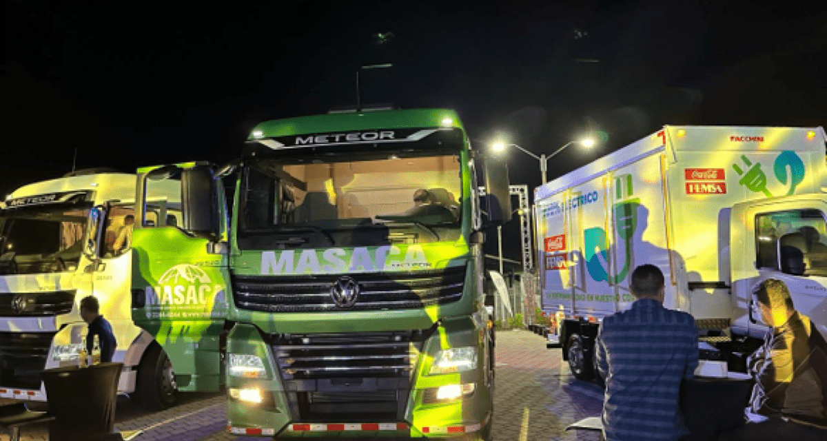 VWCO entrega caminhões Meteor e e-Delivery na Costa Rica