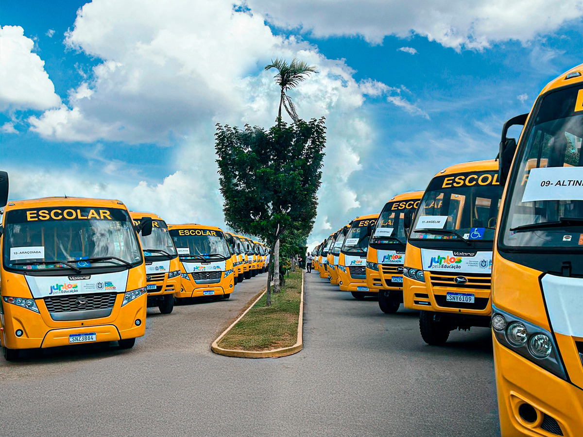 Volare entrega os primeiros 170 micro-ônibus para o Caminho da Escola