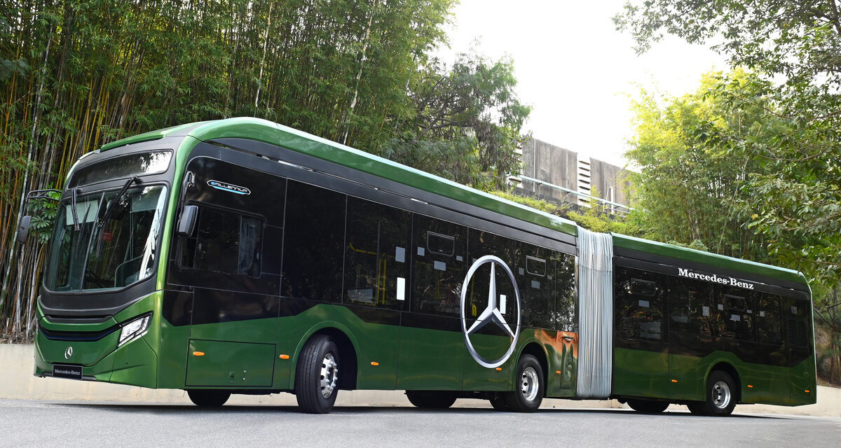 Mercedes-Benz encaminha a produção de ônibus articulado elétrico