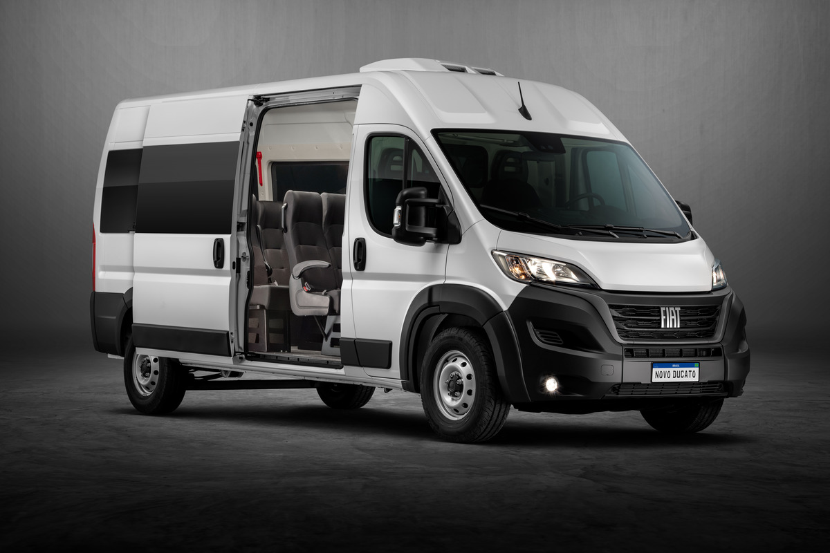 Fiat amplia a linha de passageiros do Ducato com versão Luxo