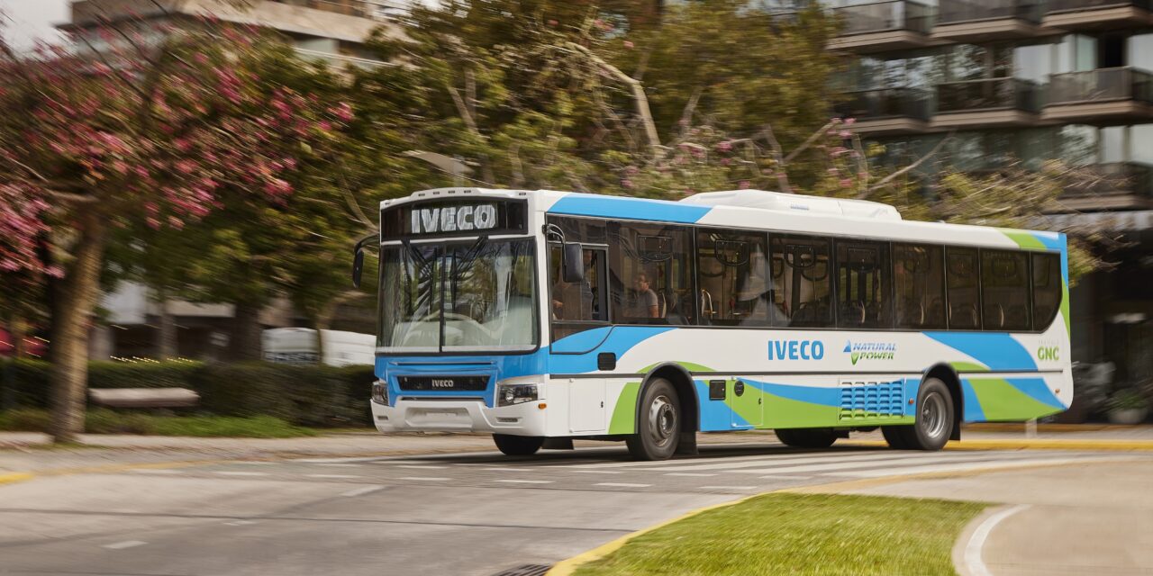 Iveco programa testes no Brasil com ônibus a gás e biometano