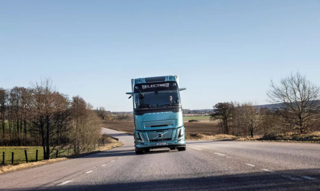 Volvo prepara lançamento de caminhão elétrico com autonomia de 600 km