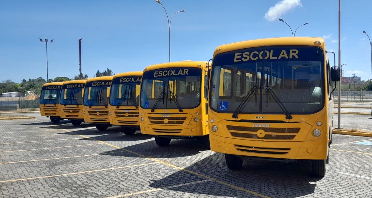 Iveco Bus entrega 253 ônibus do Caminho da Escola para o Ceará