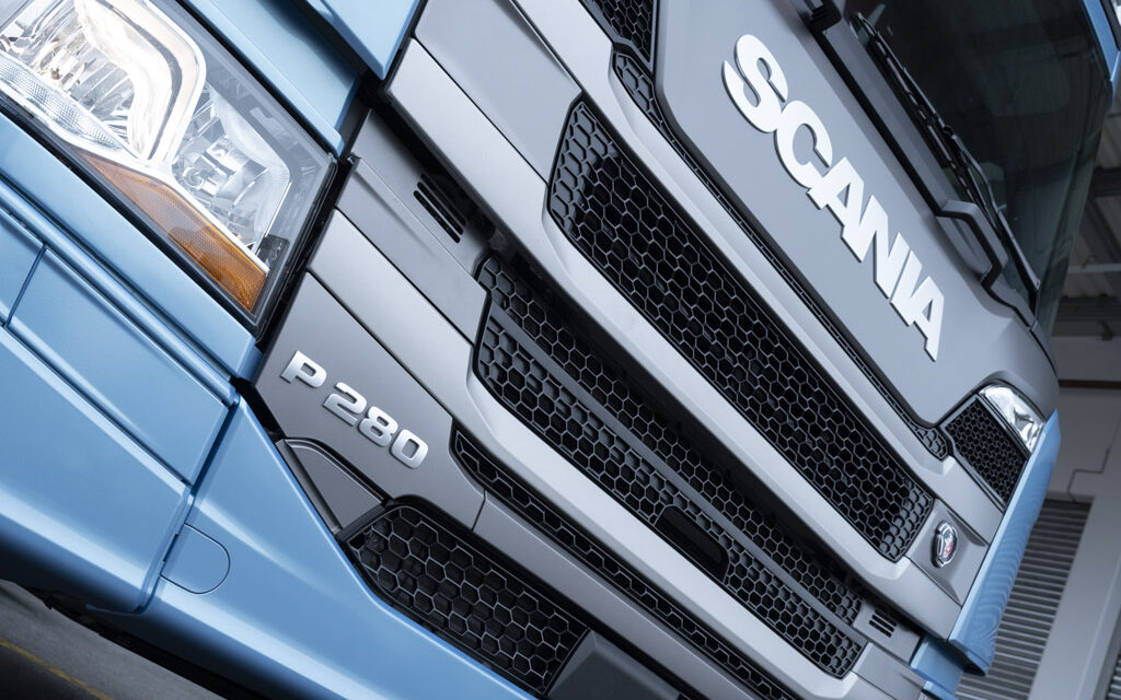 Scania se arma para ofensiva em semipesados