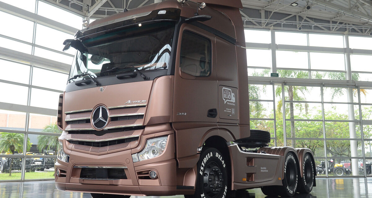 Mercedes-Benz passa a oferecer ao mercado o Actros Estrela Delas