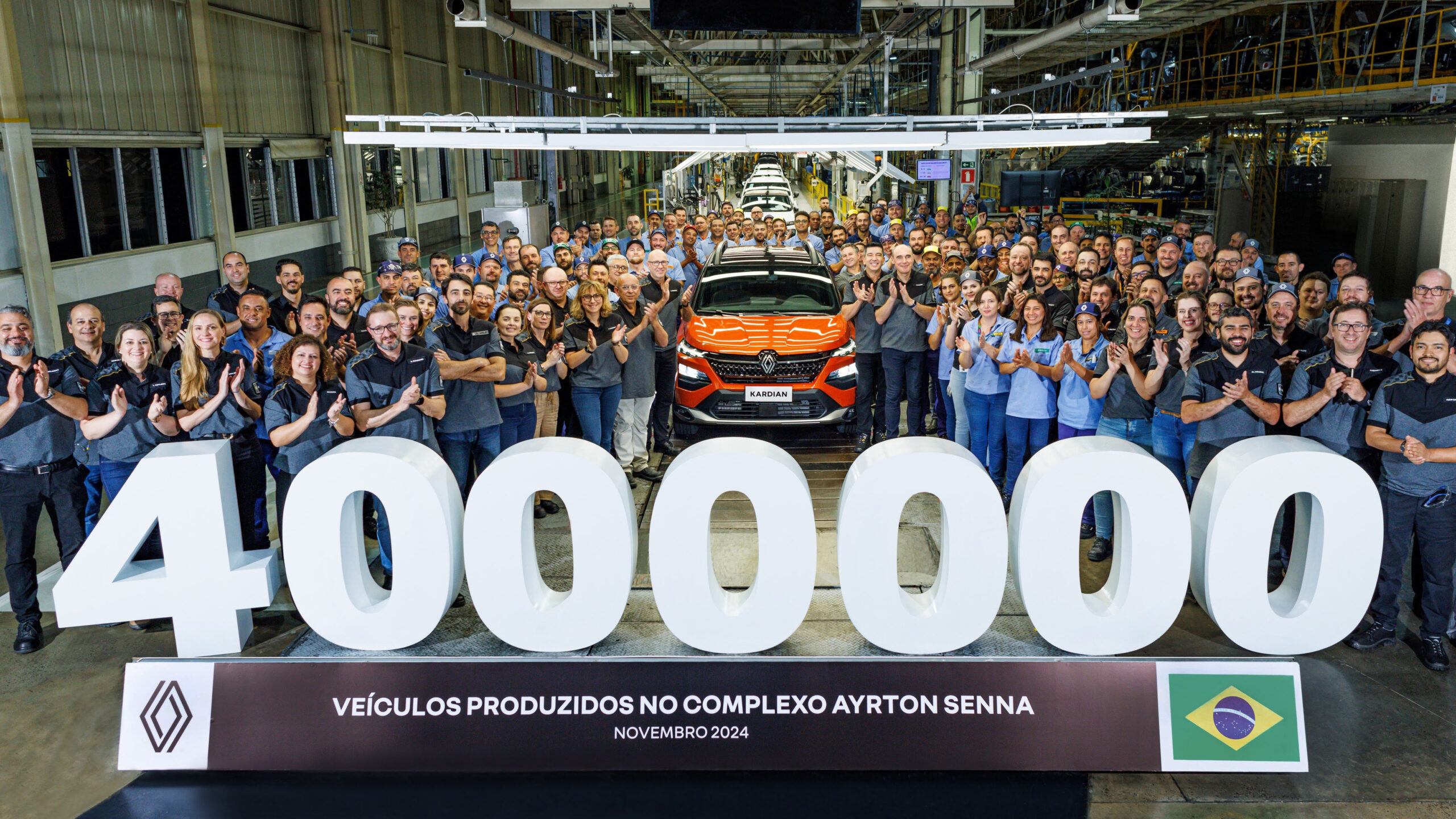 Em 26 anos, Renault atinge 4 milhões de veículos produzidos no Paraná