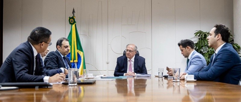 XBRI Pneus anuncia fábrica em Ponta Grossa