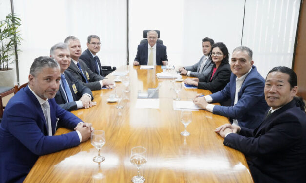 Abraciclo debate harmonização regulatória com Alckmin