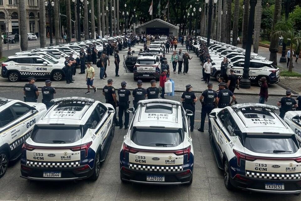 Transformadora Revo entrega 50 viaturas elétricas para a GCM-SP