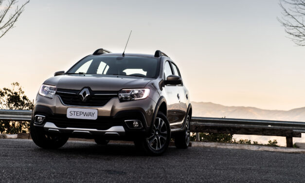 Renault Sandero (ou Stepway) finalmente sai de cena