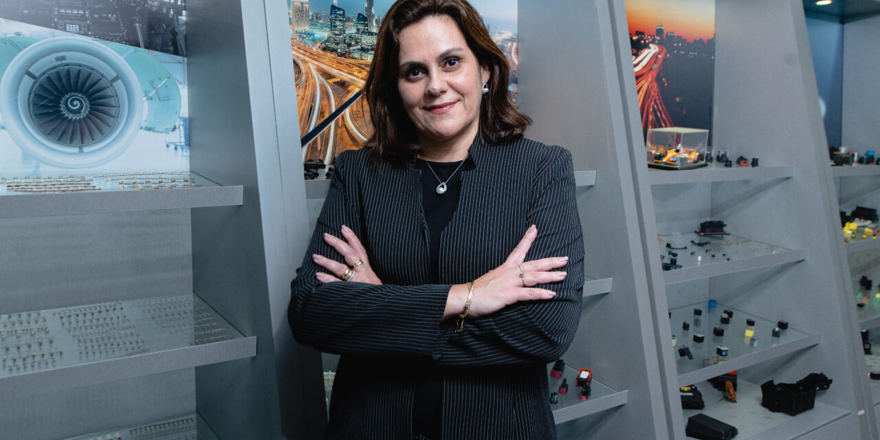 TE Connectivity produziu 3 bilhões de terminais e conectores no Brasil em 2024