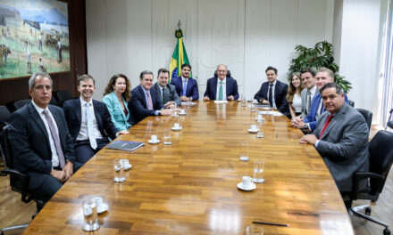 “IPI Verde, o próximo decreto”, garante Alckmin após reunião com a Anfavea