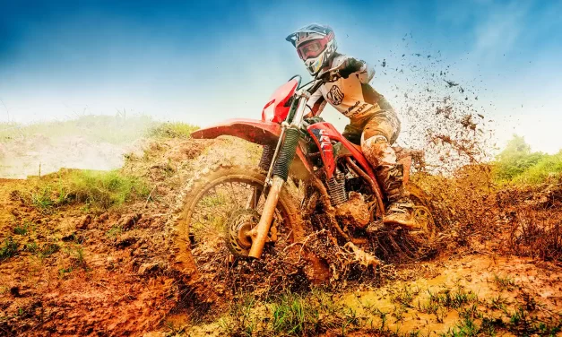 Indústria brasileira de motos avalia impacto do tarifaço de Trump