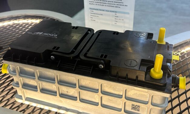 Moura lança baterias de lítio de 12V e 48V na Automec
